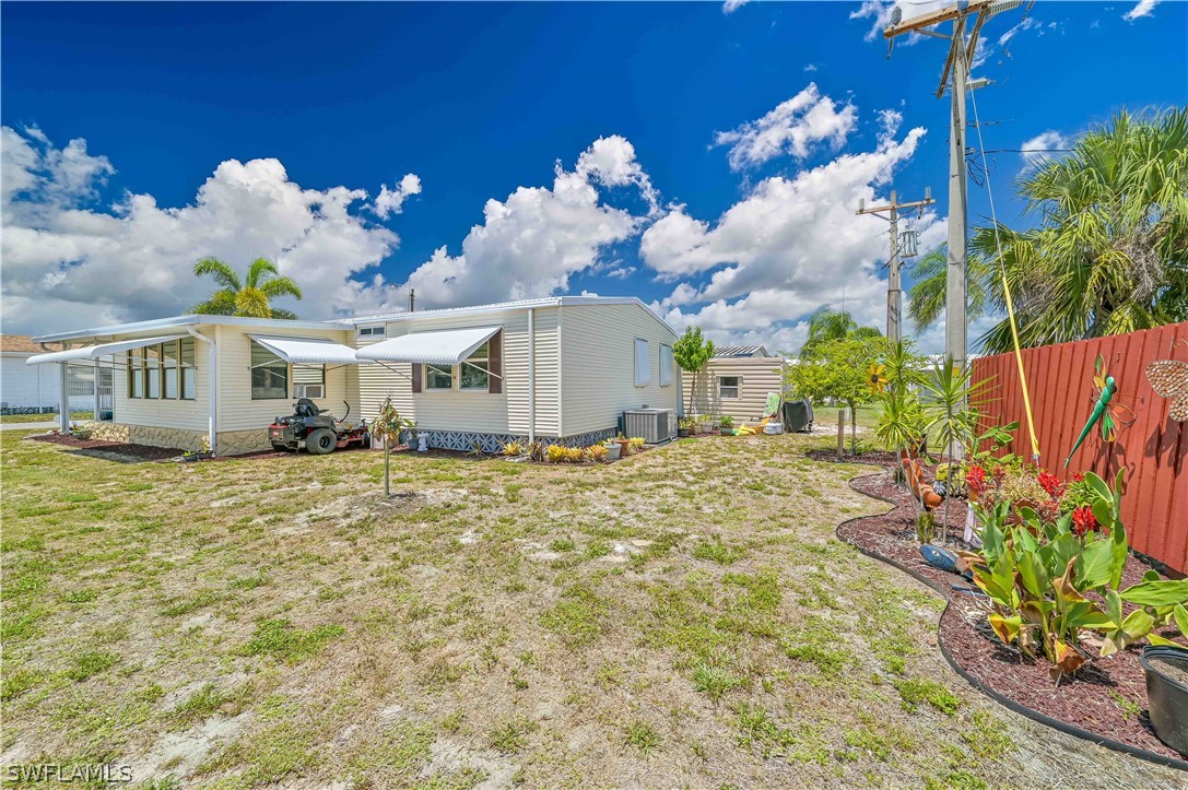 2814 N Indianwood Dr Property Photo 20