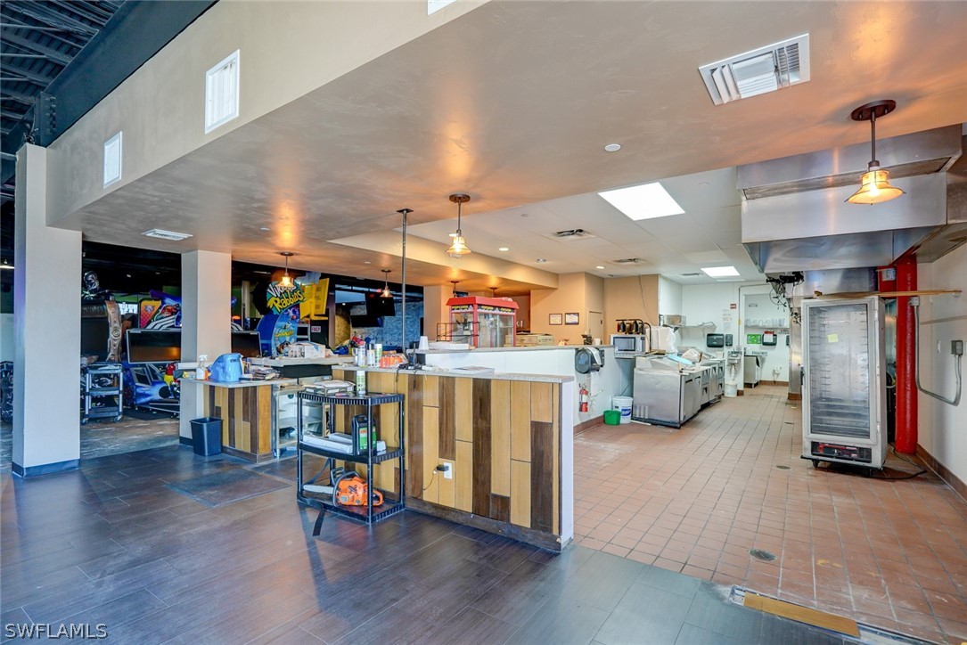 17455 Summerlin Rd Property Photo 26