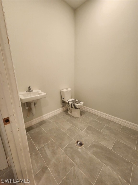 8359 Stringfellow Rd Property Photo 6