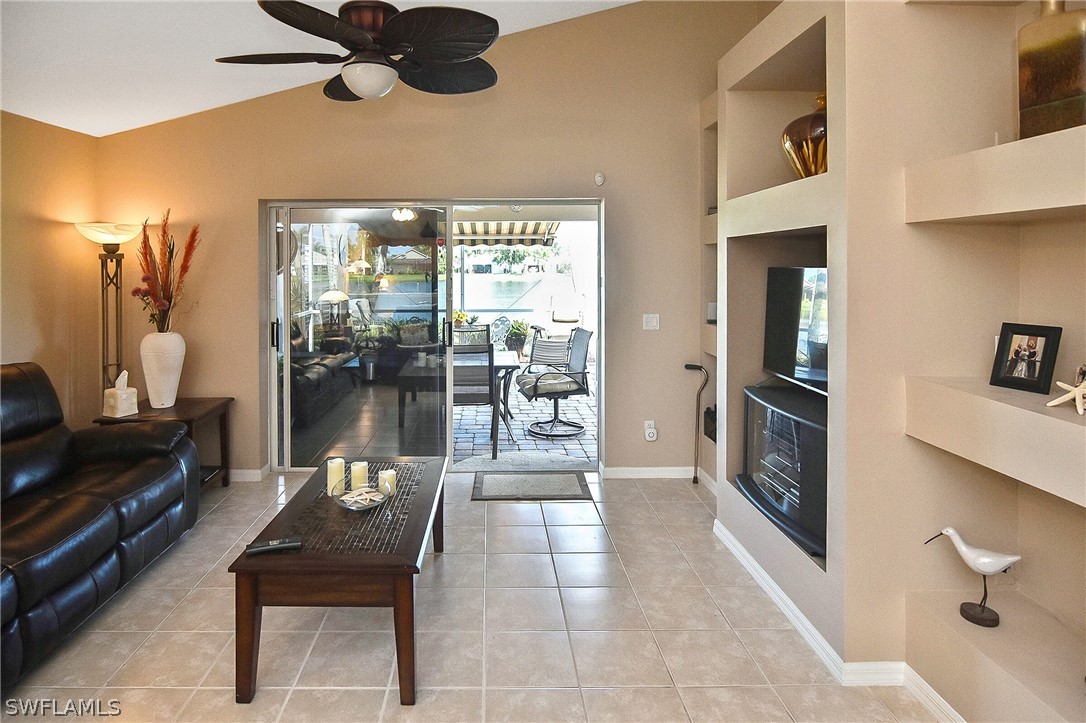 11240 Boardwalk Pl Property Photo 16