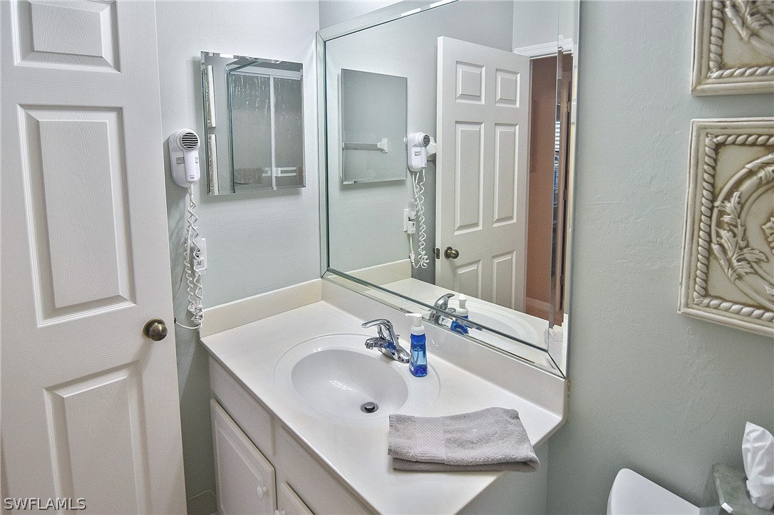 11240 Boardwalk Pl Property Photo 20