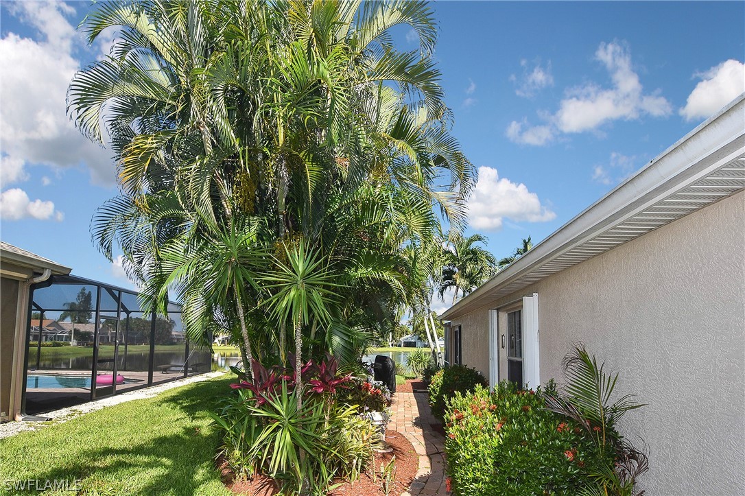 11240 Boardwalk Pl Property Photo 34