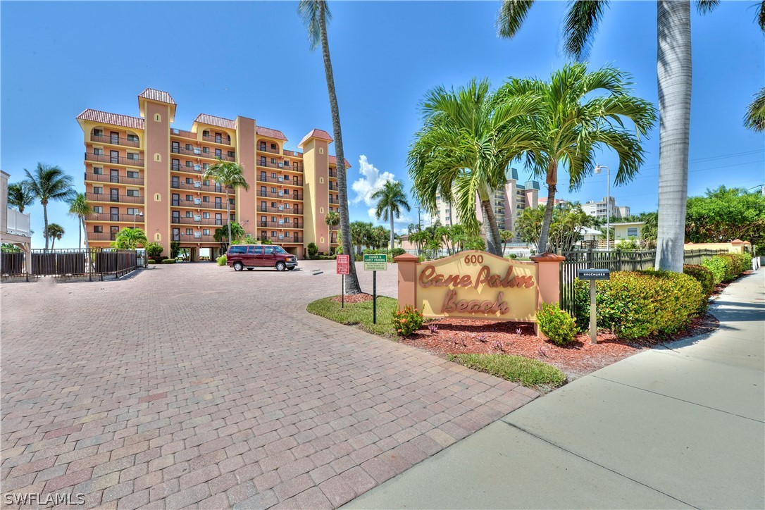 600 Estero Blvd 106 Property Photo 1