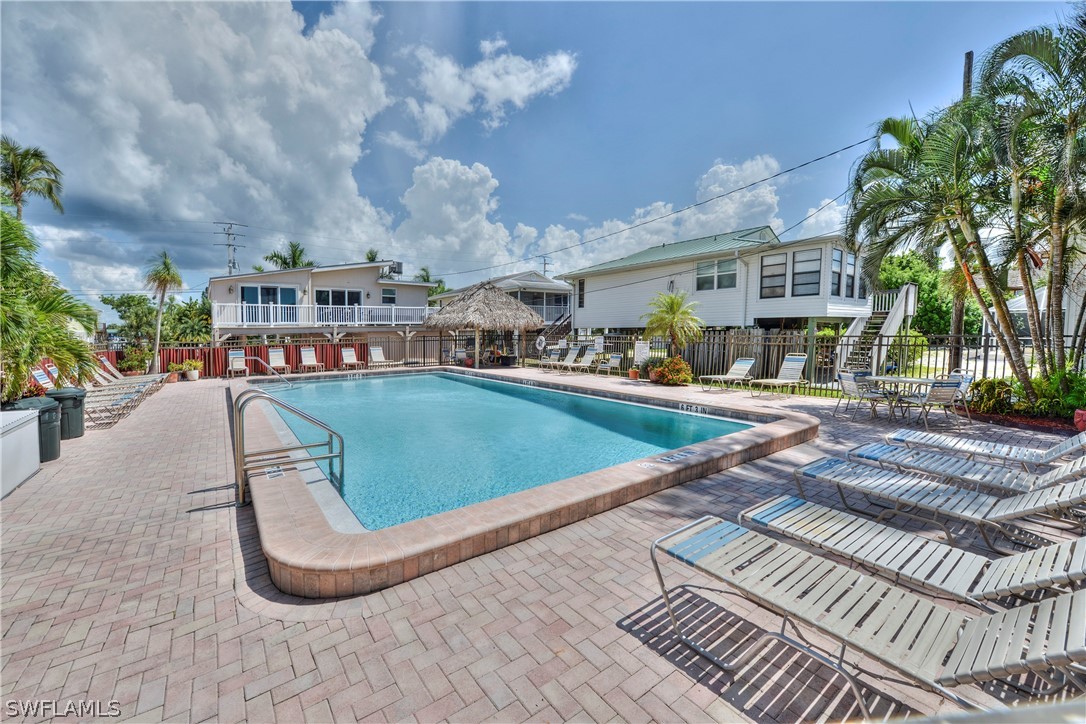 600 Estero Blvd 106 Property Photo 3