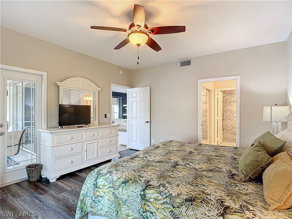 437 Wiggins Lake Ct 102 Property Photo 23