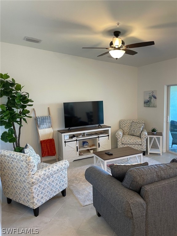 5427 Double Eagle Cir #2823 Property Photo 9