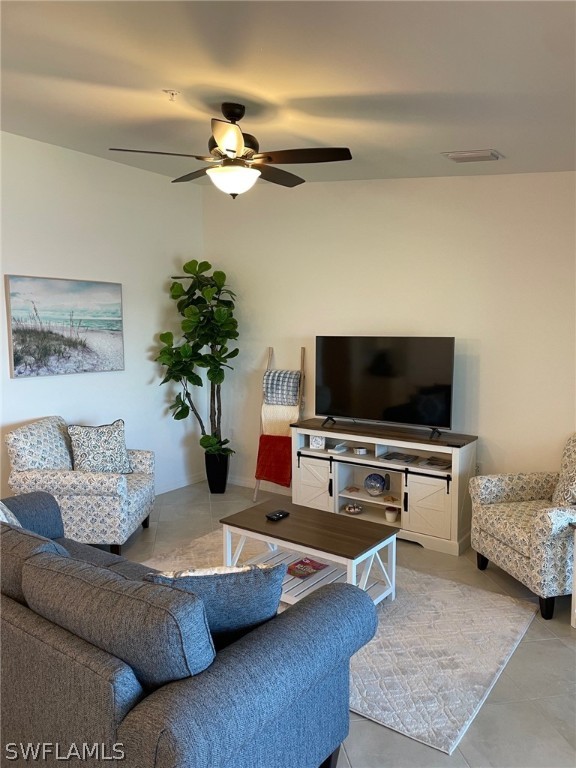 5427 Double Eagle Cir #2823 Property Photo 11