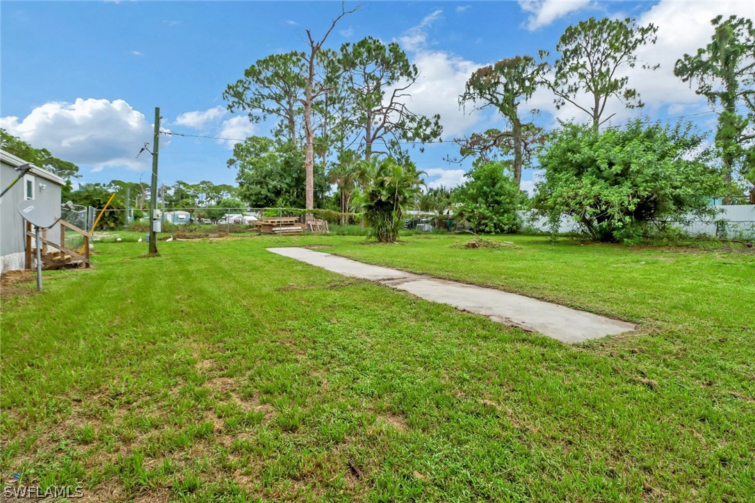2213 Carlisle Ln Property Photo 25