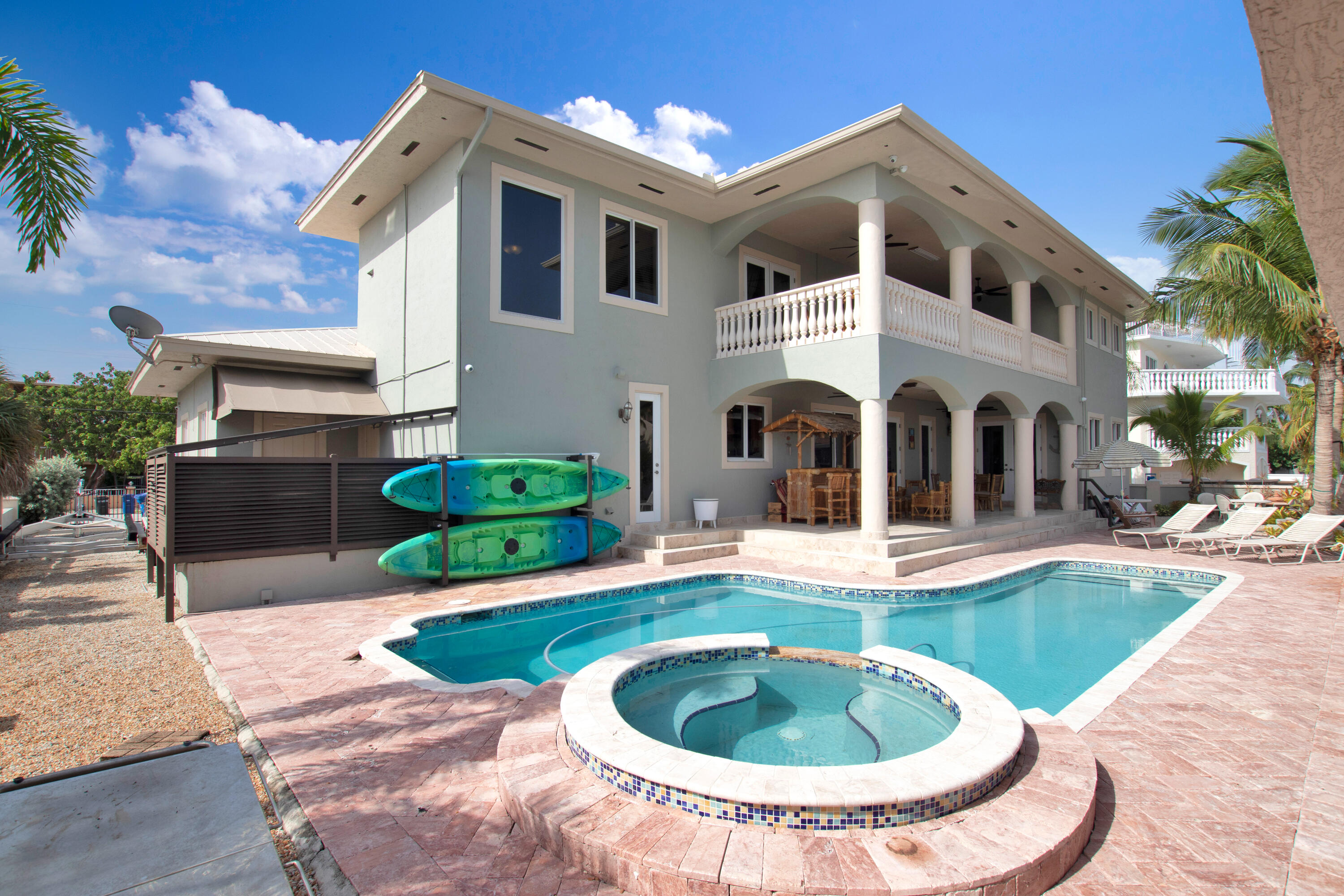 516 Caribbean Drive Property Photo 1