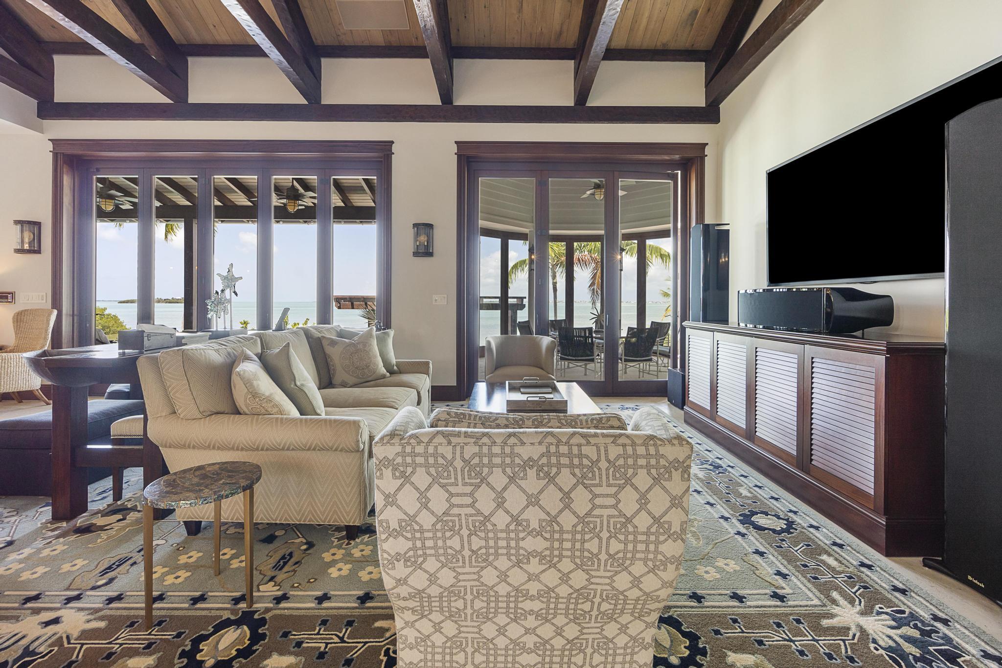 1300 Sunset Boulevard Property Photo 20