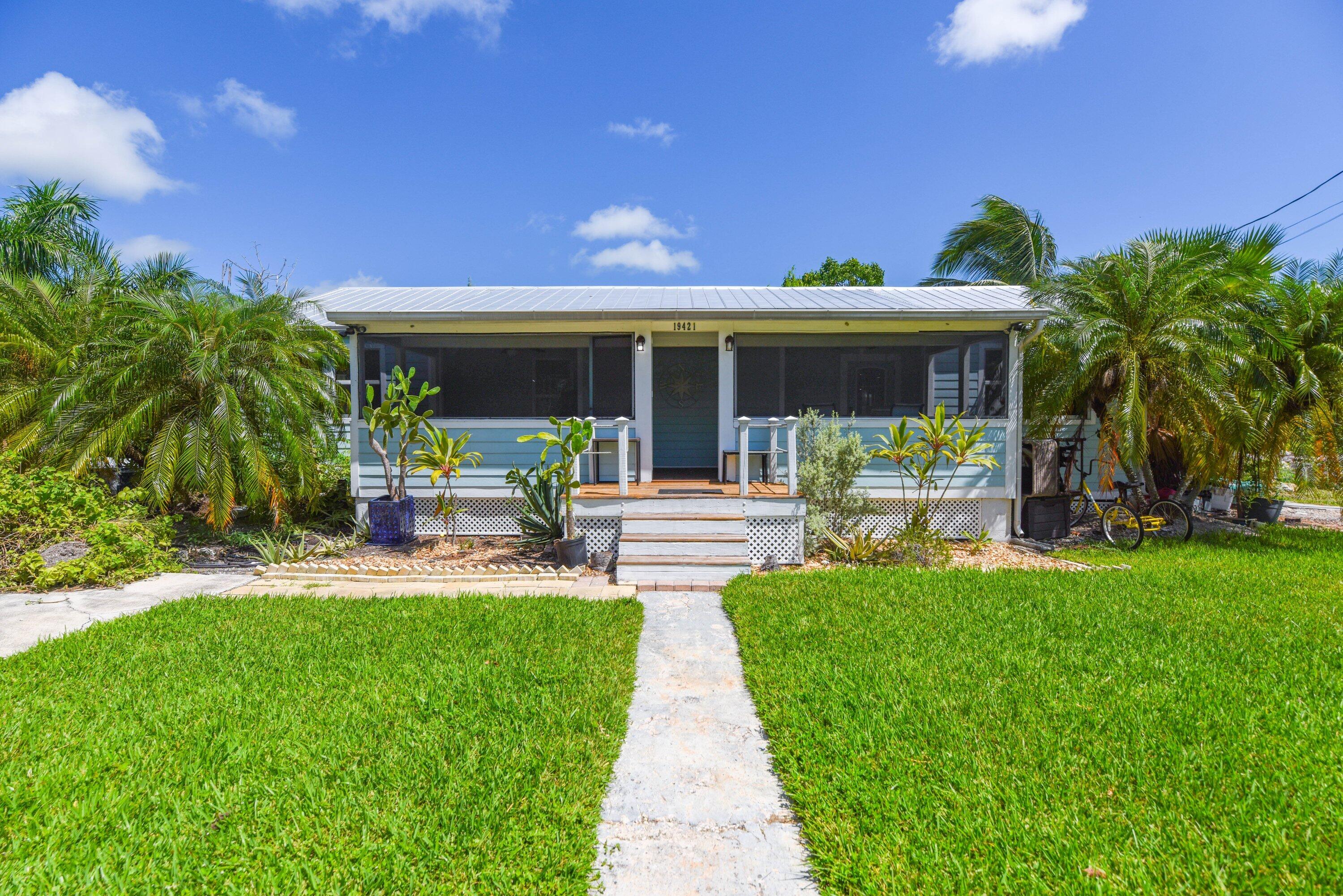19421 Canal Drive Property Photo 1