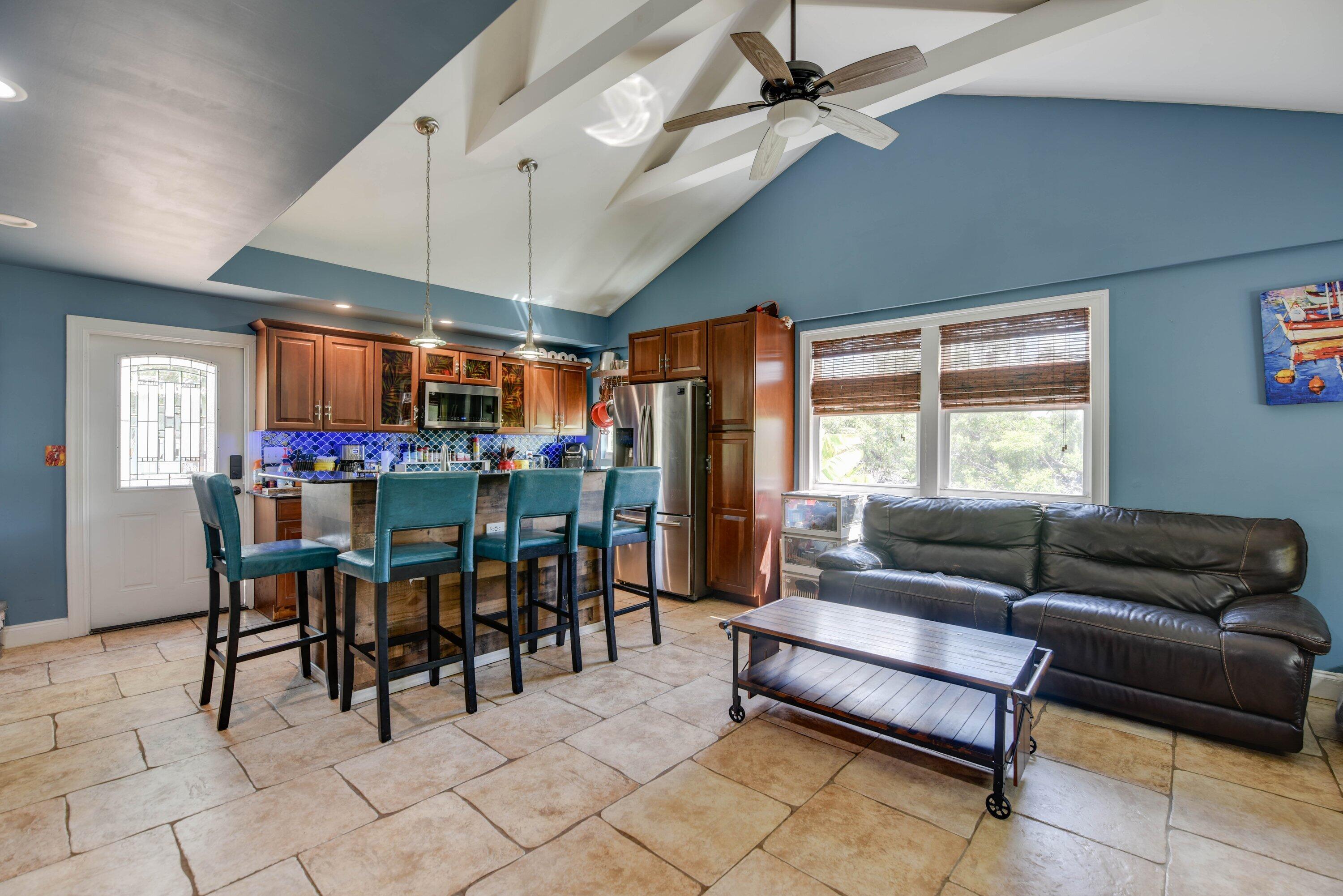 19421 Canal Drive Property Photo 2