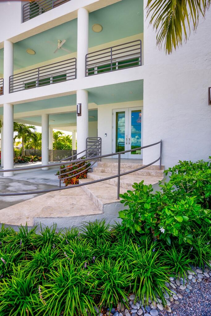24 Floral Avenue Property Photo 80