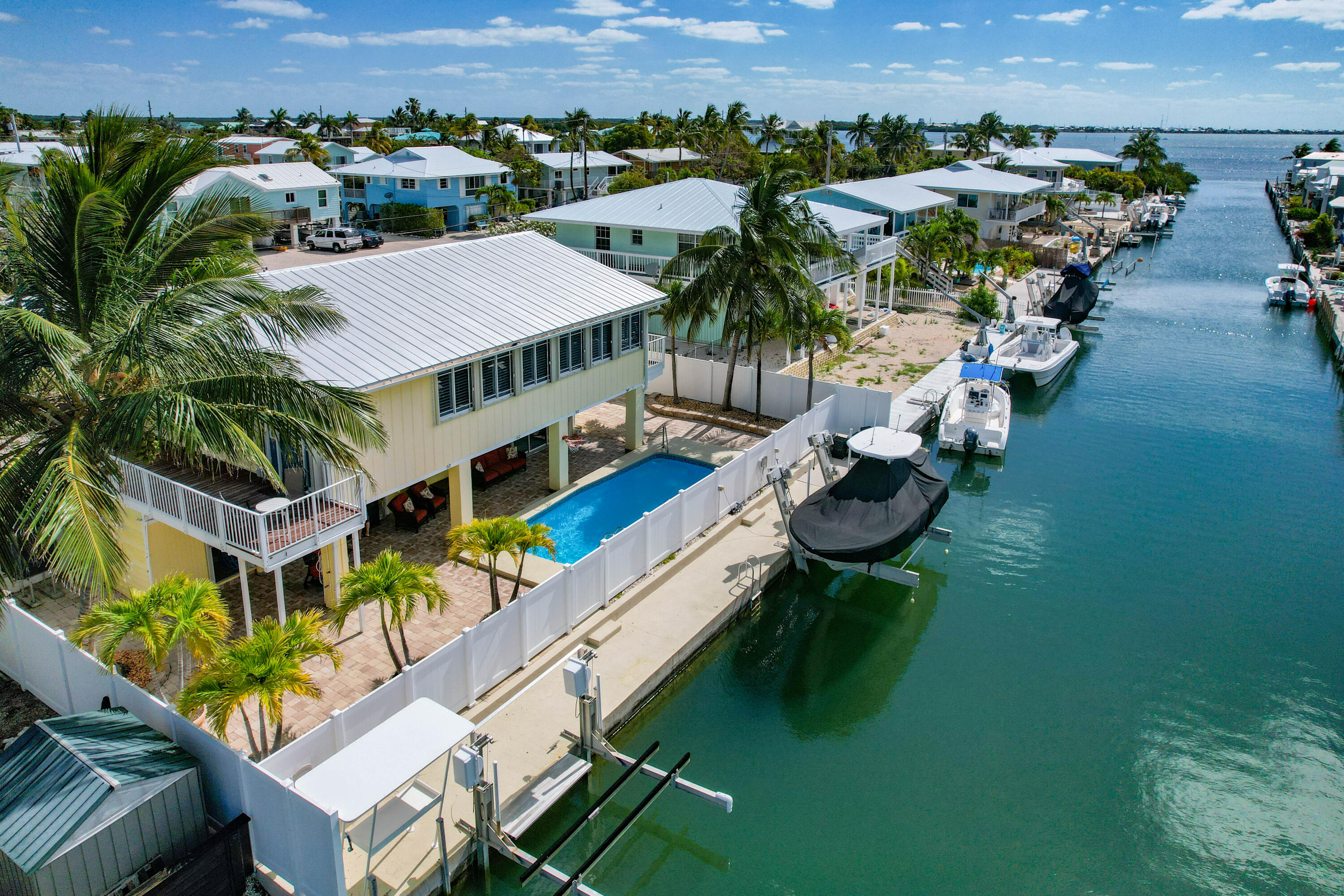 23028 Sailfish Lane Property Photo 1