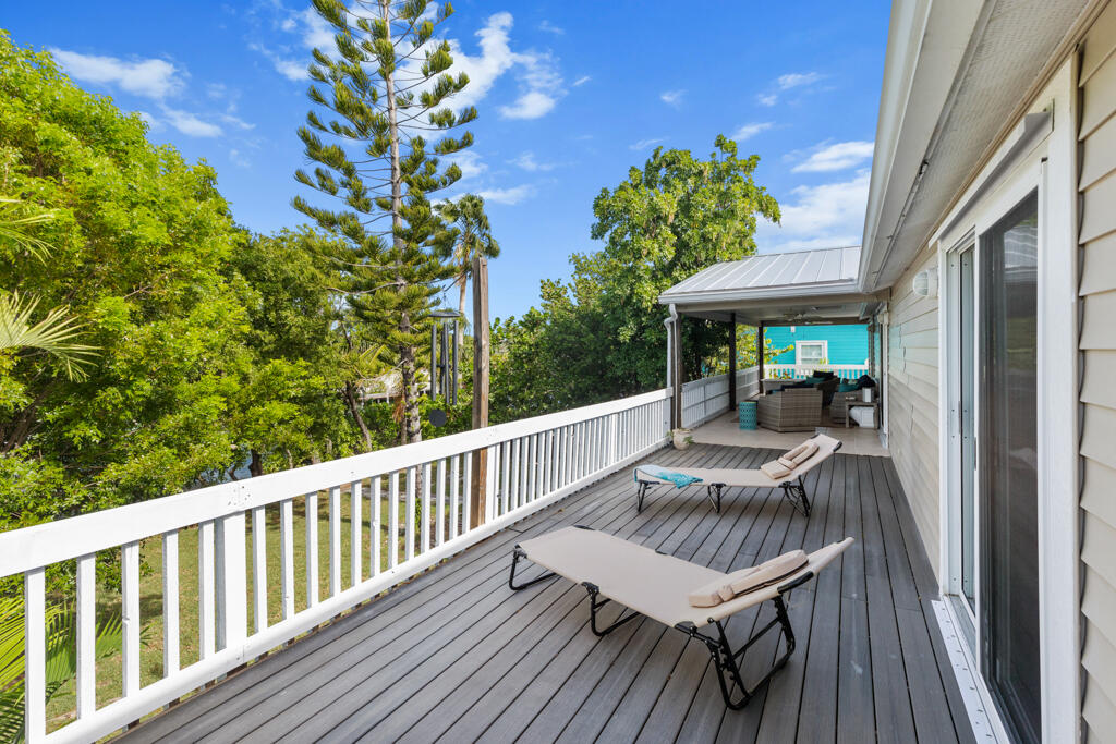 17123 W Green Turtle Lane Property Photo 32
