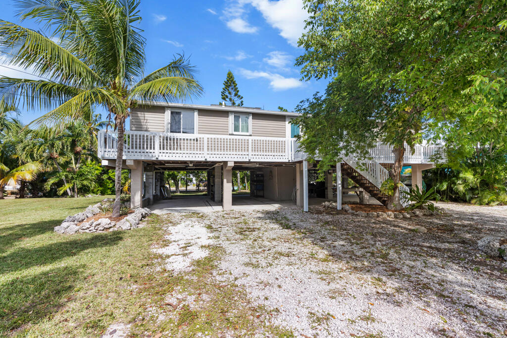17123 W Green Turtle Lane Property Photo 47