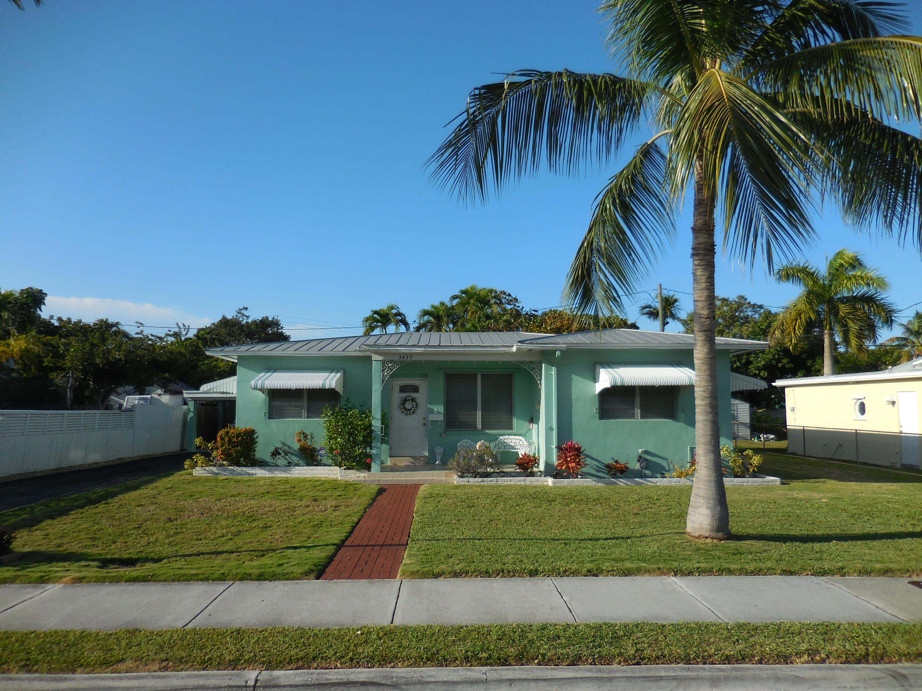 3437 Flagler Avenue Property Photo 1