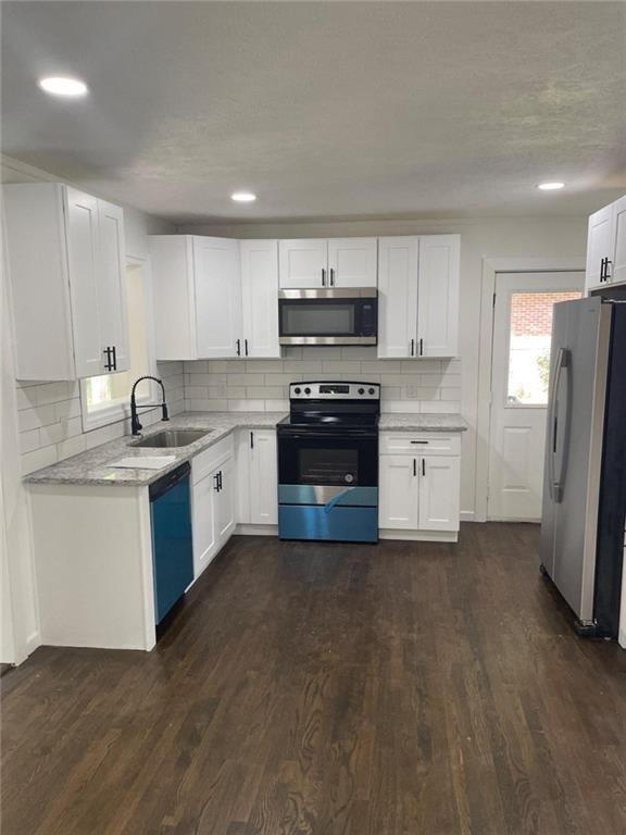 615 Peachtree Drive Property Photo 3