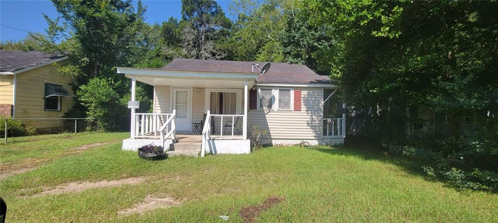 1559 Wellworth Avenue Property Photo 1