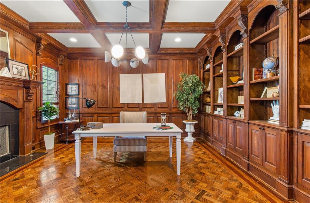 840 Camden Park Court Ne Property Photo 7
