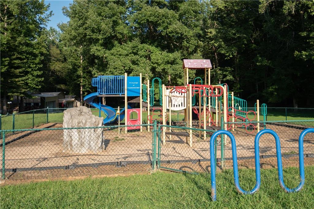 73 Geyser Court Property Photo 44
