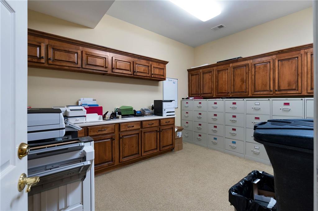 1300 E Main Street Property Photo 17