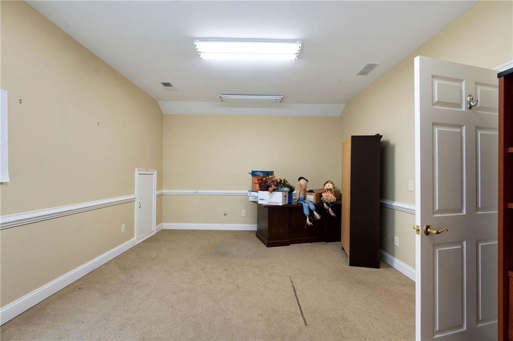 1300 E Main Street Property Photo 26