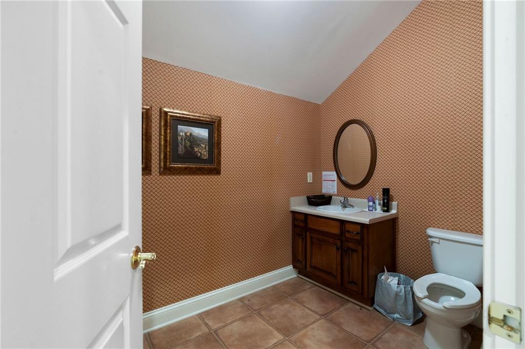 1300 E Main Street Property Photo 29