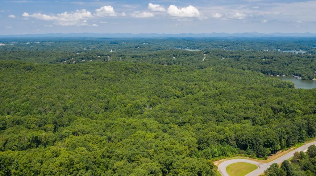 6825 Lookout Point Property Photo 11