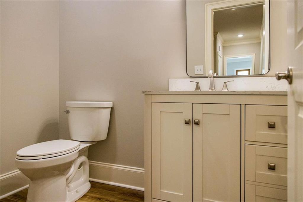 101 Vinings Drive Property Photo 15