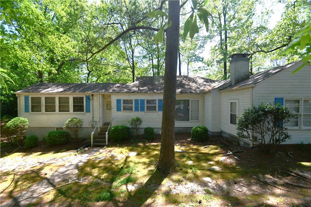 3565 Roxboro Road NE Property Photo 1