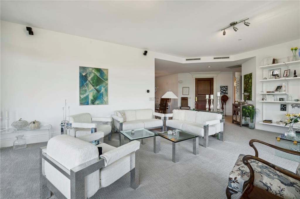 750 Park Avenue Ne Unit 6s Property Photo 16