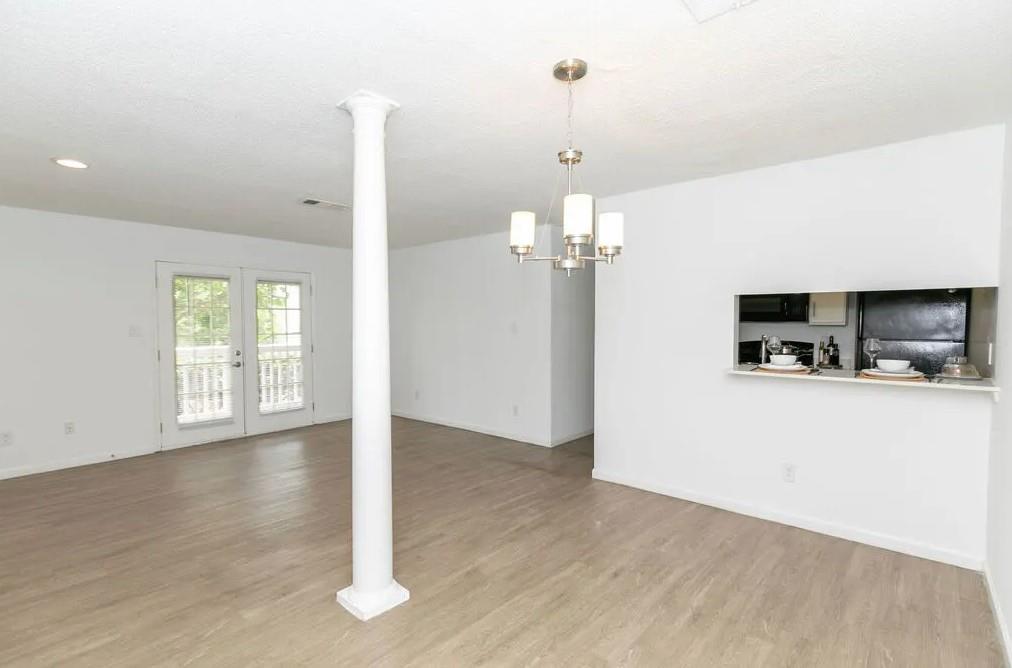1113 Powers Ferry Place Unit 2424 Property Photo 2