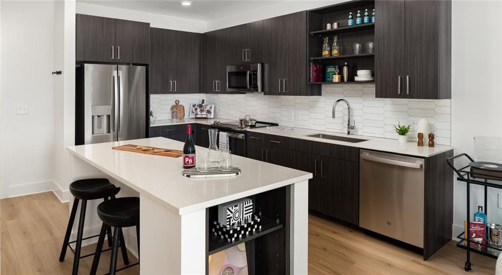 200 Nerem Street Nw Unit 2br A Property Photo 13