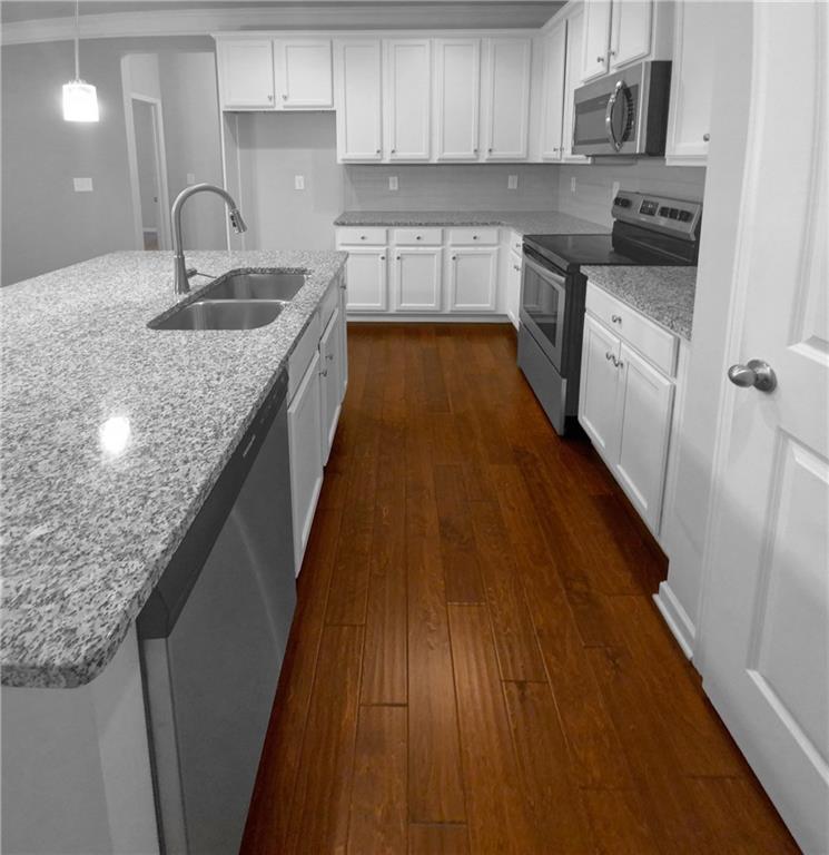 4522 Grenadine Circle Property Photo 6