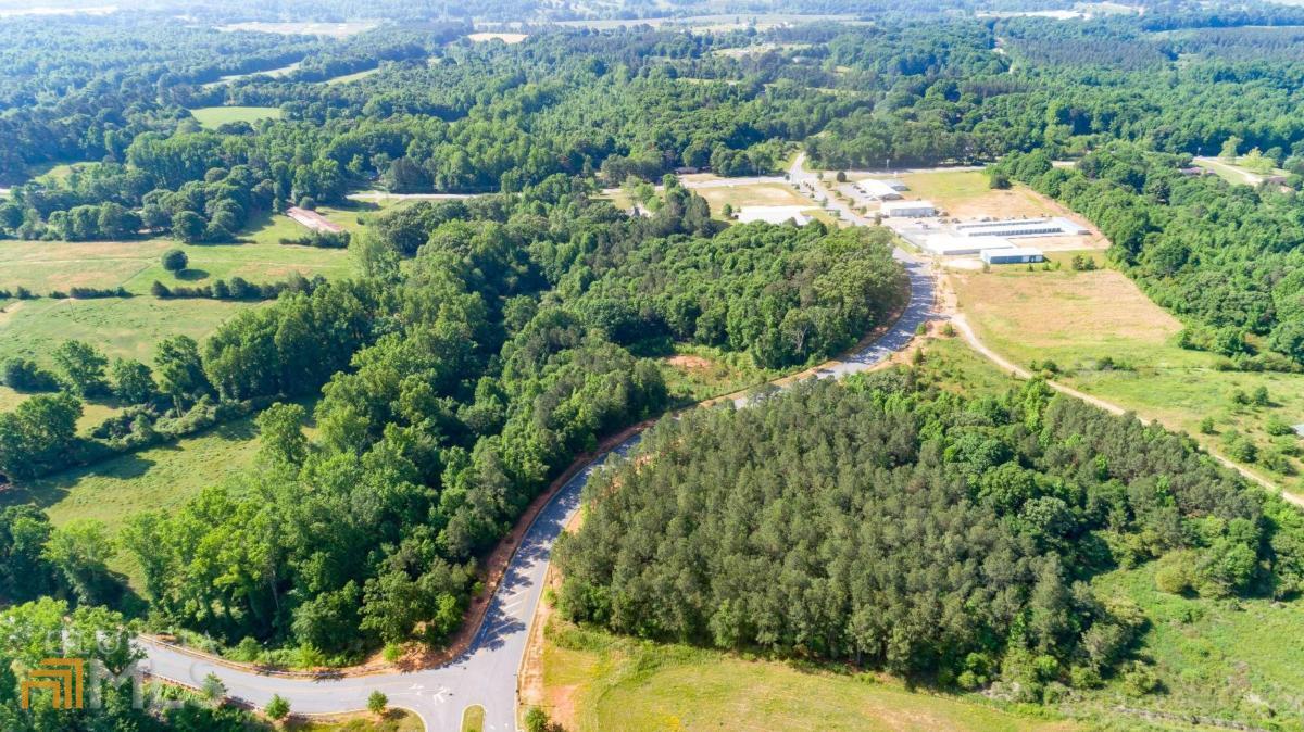 1 Clear Creek Parkway Property Photo