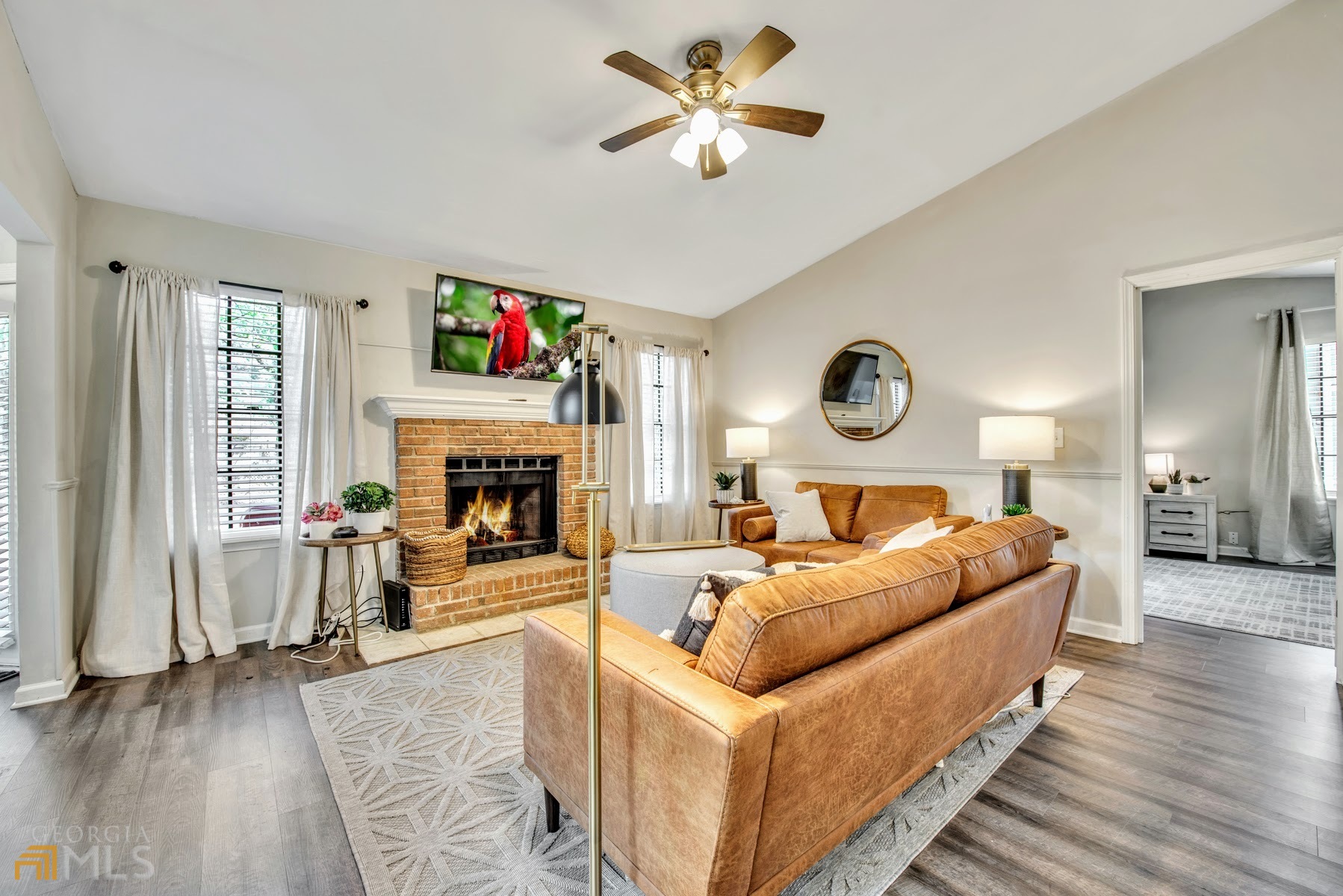 997 Brandon Hill Way Property Photo 5