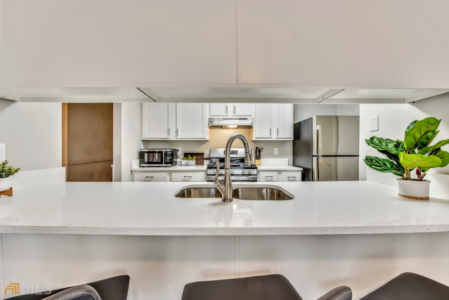 997 Brandon Hill Way Property Photo 12