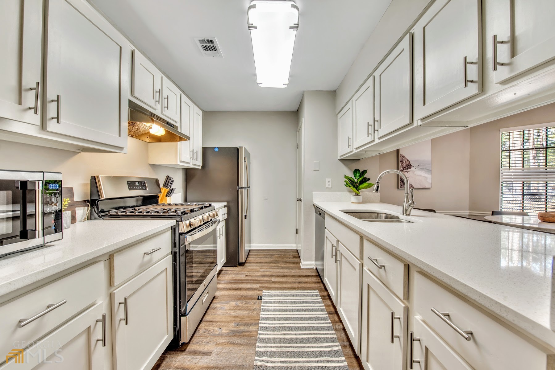 997 Brandon Hill Way Property Photo 13