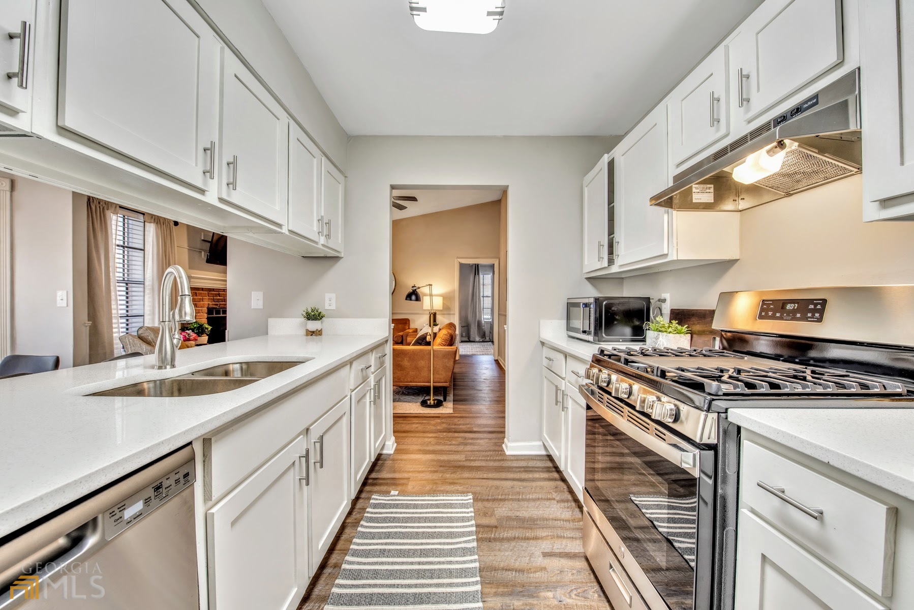 997 Brandon Hill Way Property Photo 14