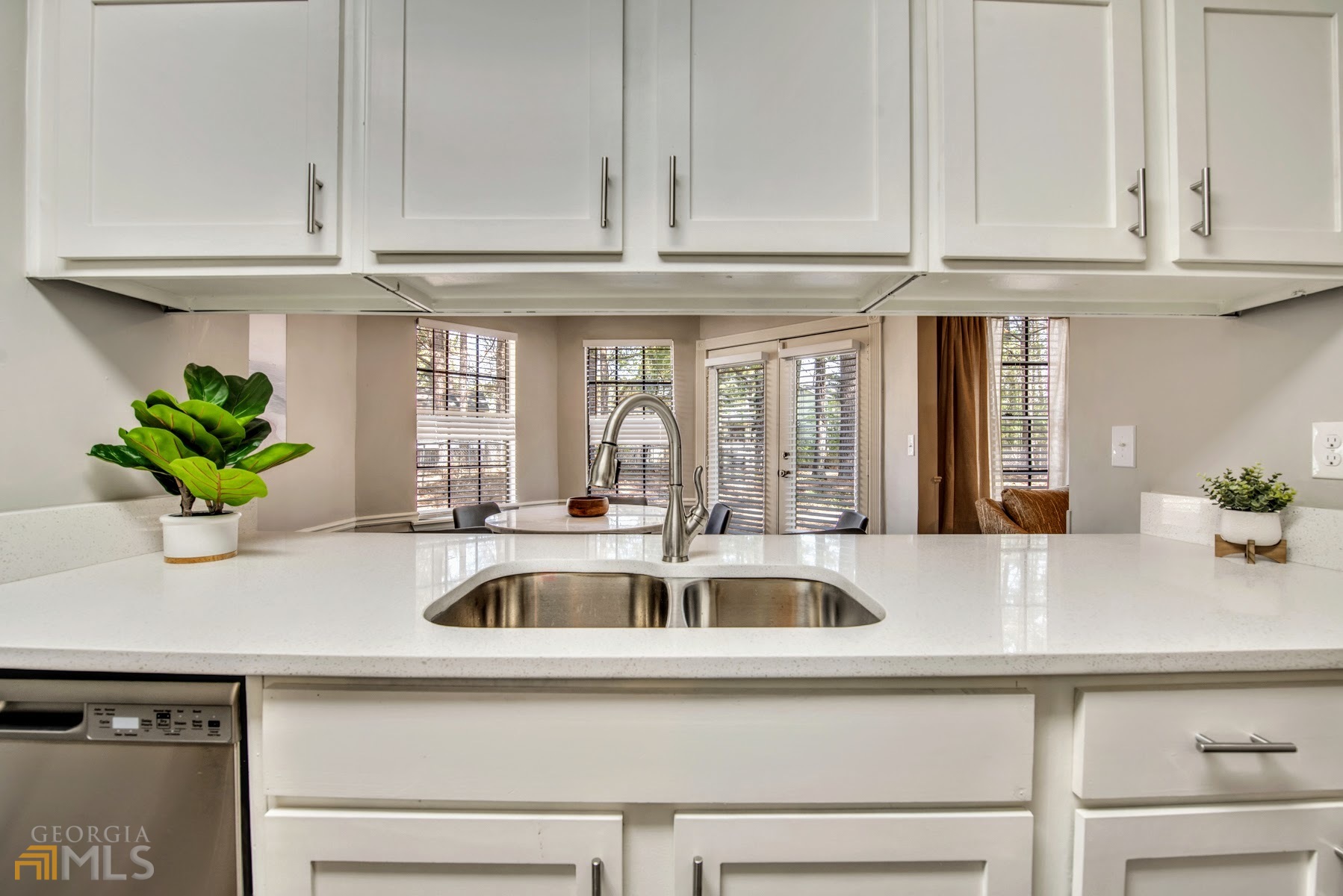 997 Brandon Hill Way Property Photo 15