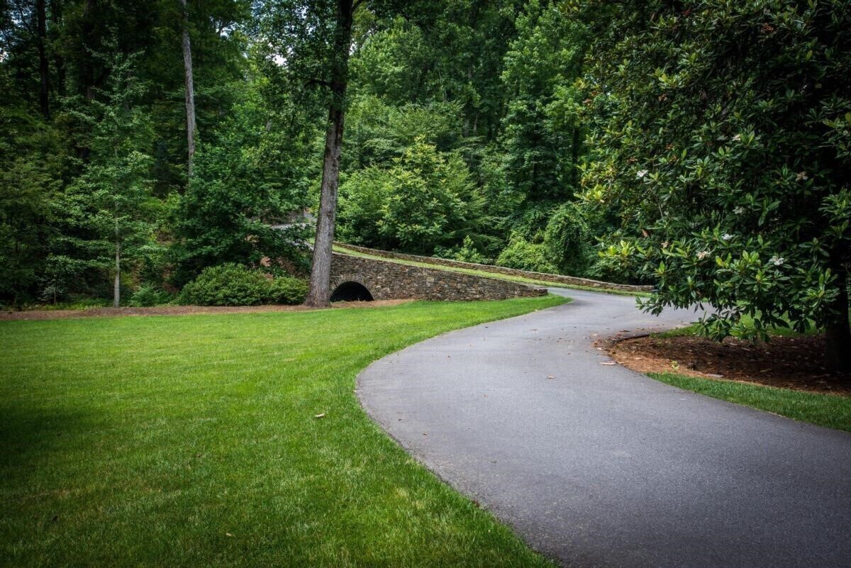 1690 W Paces Ferry Road Nw Property Photo 7