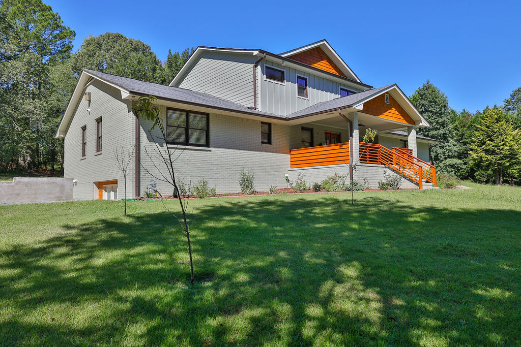 3525 Ebenezer Road Se Property Photo 1