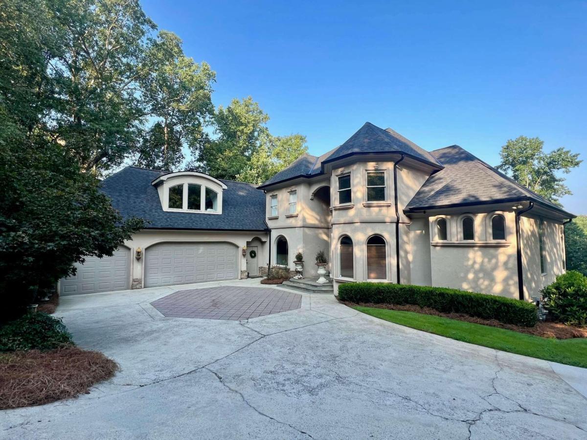 1190 Tanglebrook Drive Property Photo