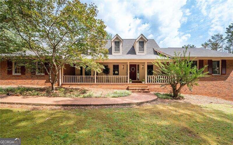 1827 Lost Mountain Road Property Photo 1