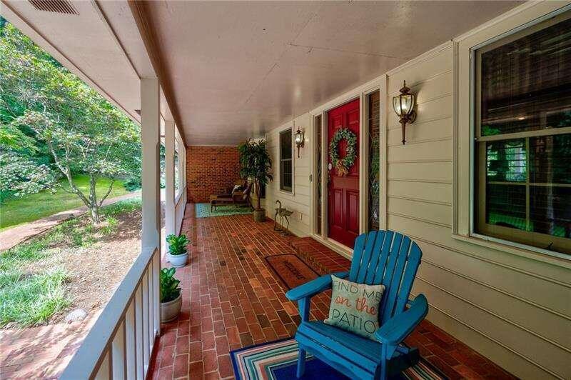 1827 Lost Mountain Road Property Photo 5
