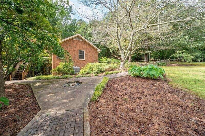 1827 Lost Mountain Road Property Photo 46