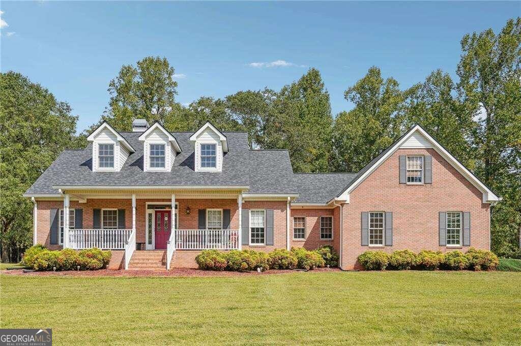 5364 Oak Grove Circle Property Photo
