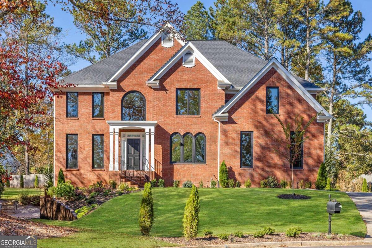 2295 Hamptons Crossing Property Photo