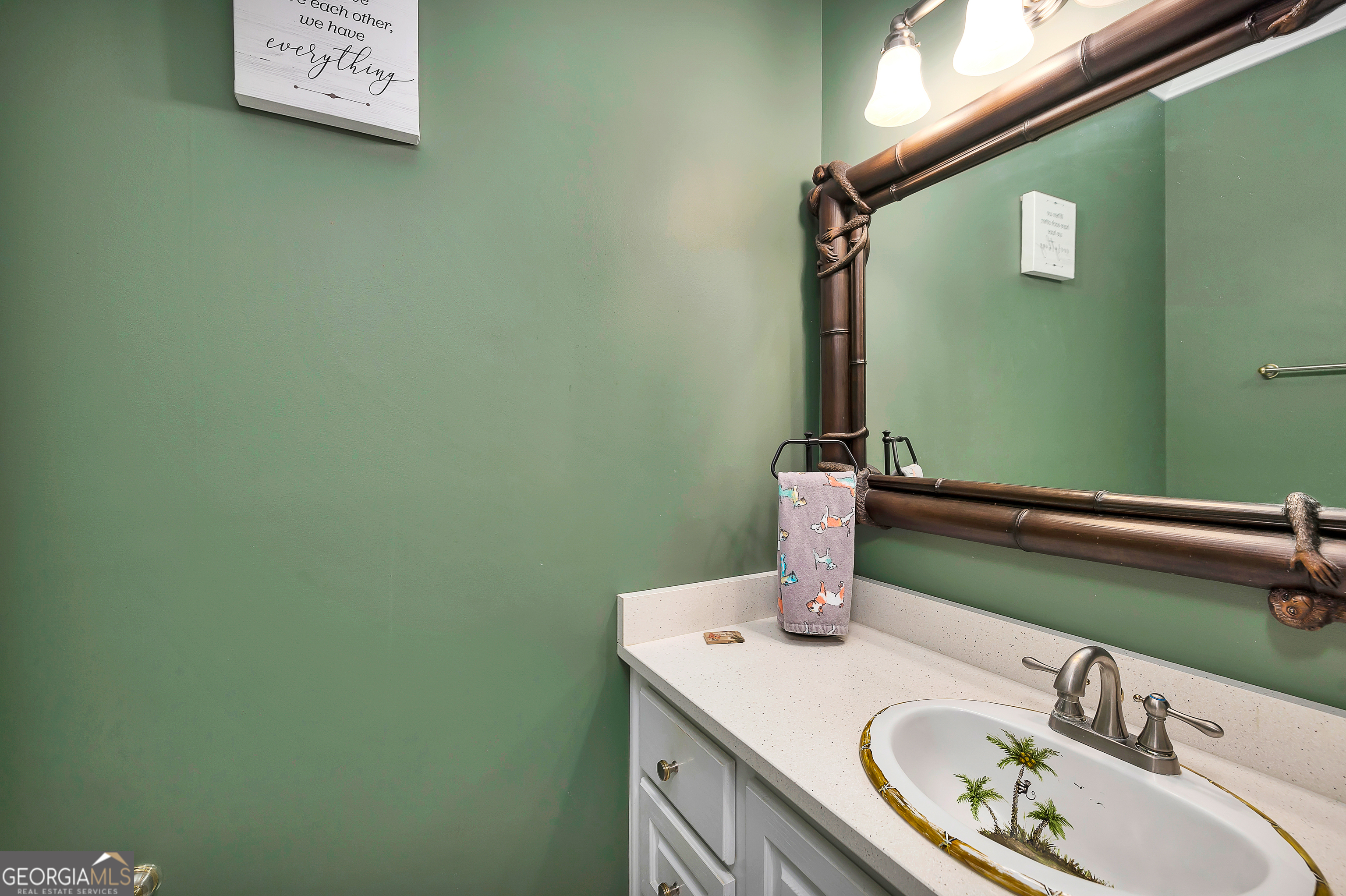 107 Thompson Cove Property Photo 14